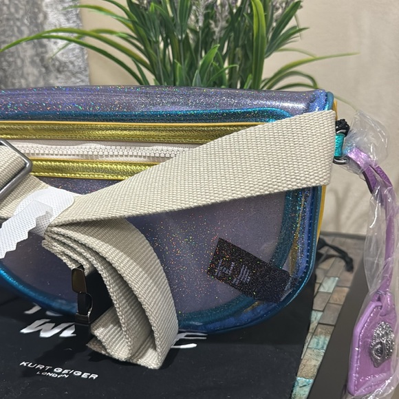 Kurt Geiger Vinyl Southbank Belt Bag - Picture 10 of 13
